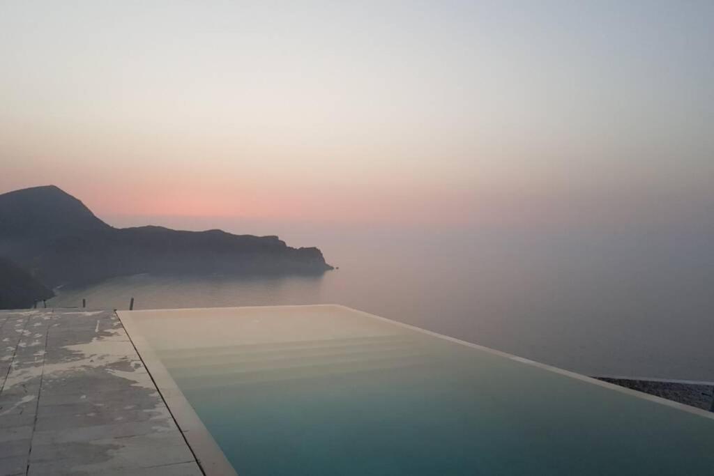 Villa Al hoceima près Tala Youssef&Boumehdi Esterno foto
